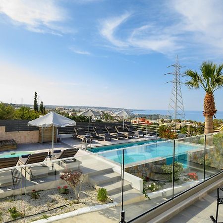 Queen'S Gem Luxury Villa - Heated Jacuzzi & Pool خيرسونِسوس المظهر الخارجي الصورة