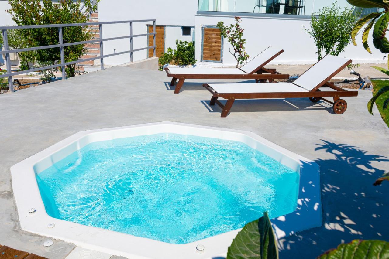 Queen'S Gem Luxury Villa - Heated Jacuzzi & Pool خيرسونِسوس المظهر الخارجي الصورة