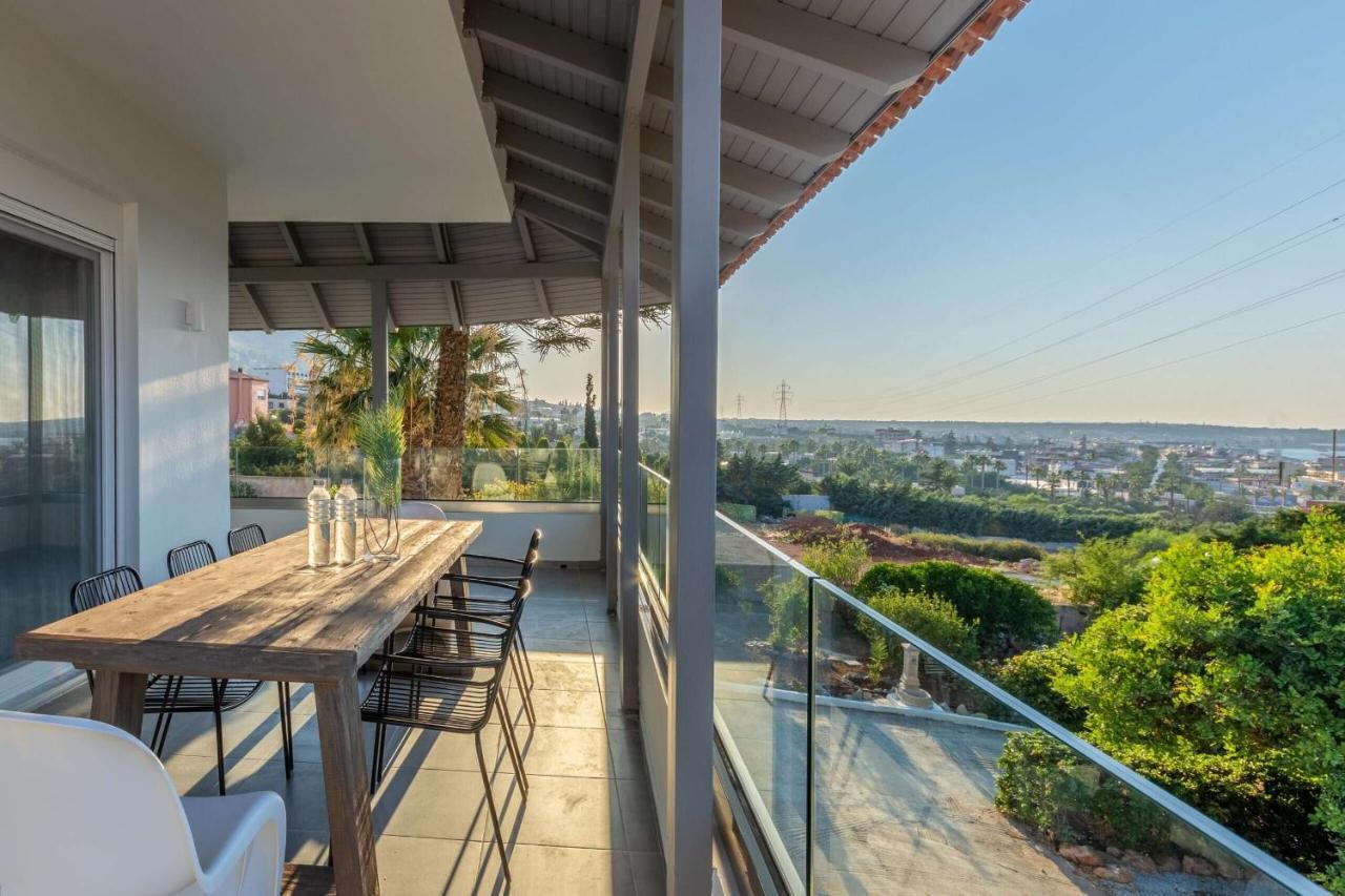 Queen'S Gem Luxury Villa - Heated Jacuzzi & Pool خيرسونِسوس المظهر الخارجي الصورة