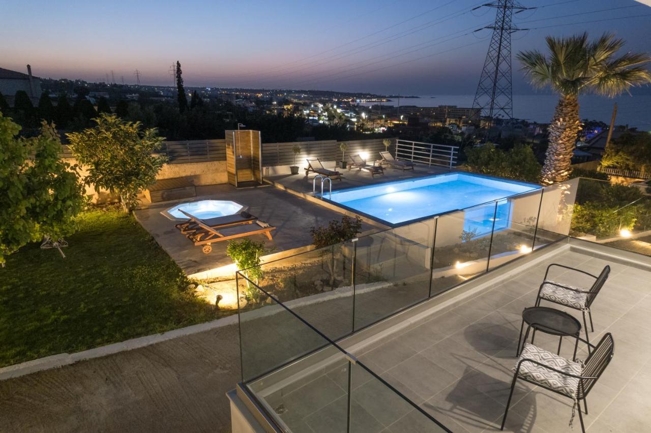 Queen'S Gem Luxury Villa - Heated Jacuzzi & Pool خيرسونِسوس المظهر الخارجي الصورة