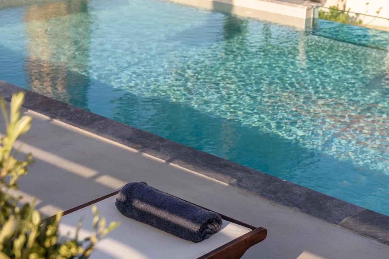 Queen'S Gem Luxury Villa - Heated Jacuzzi & Pool خيرسونِسوس المظهر الخارجي الصورة