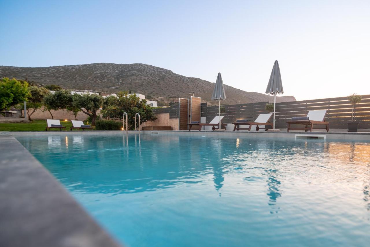 Queen'S Gem Luxury Villa - Heated Jacuzzi & Pool خيرسونِسوس المظهر الخارجي الصورة