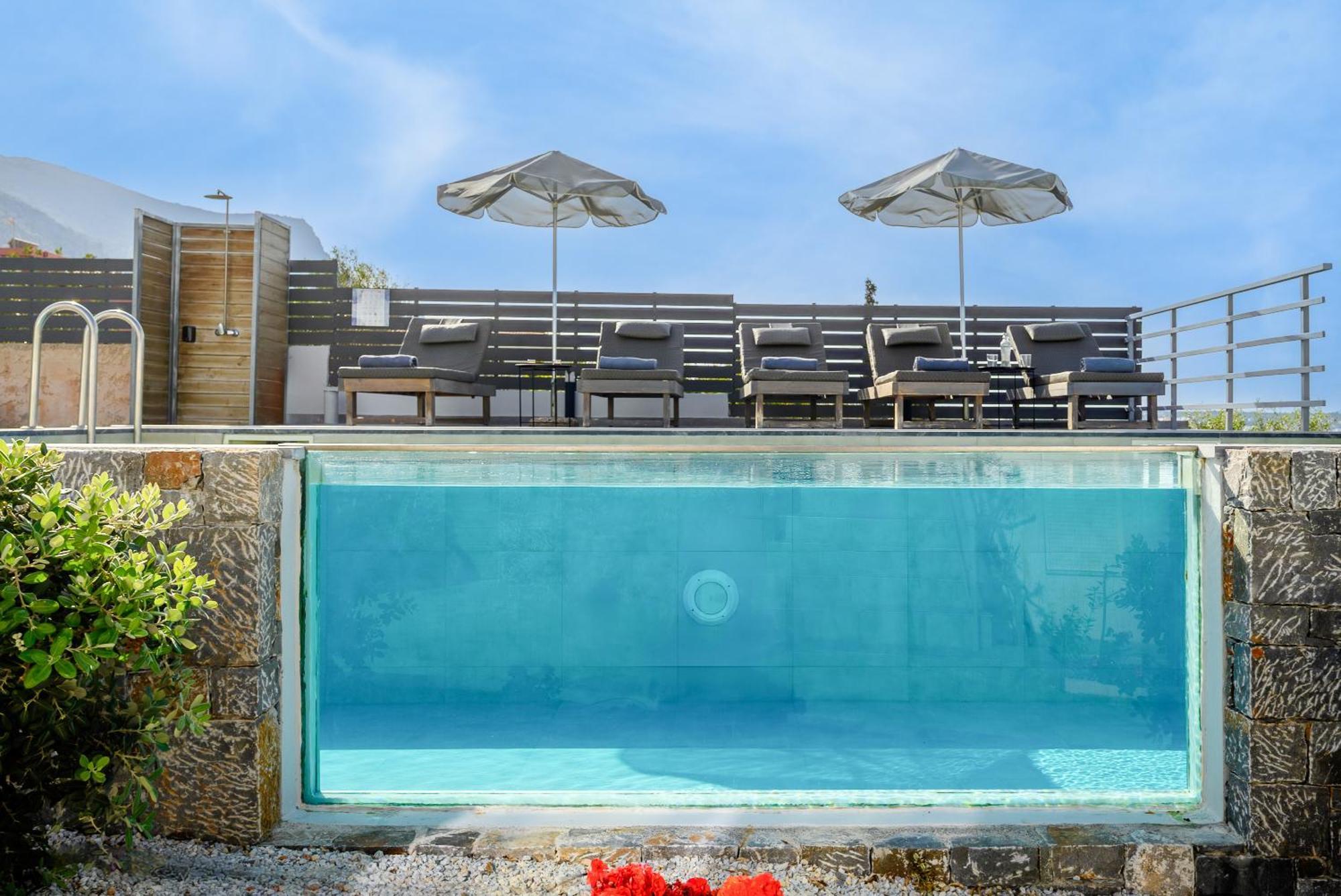 Queen'S Gem Luxury Villa - Heated Jacuzzi & Pool خيرسونِسوس المظهر الخارجي الصورة