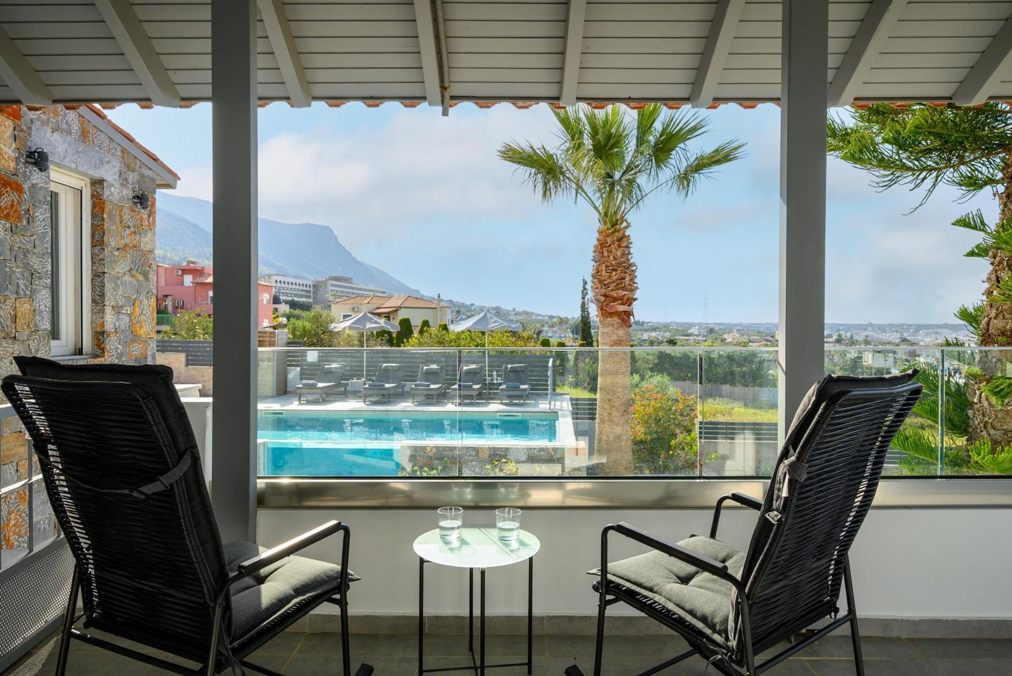 Queen'S Gem Luxury Villa - Heated Jacuzzi & Pool خيرسونِسوس المظهر الخارجي الصورة
